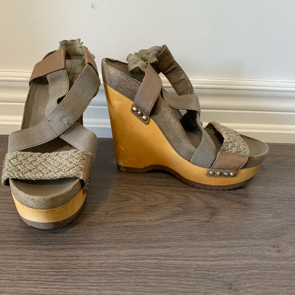 Wedge sandals - Picture 3 of 4